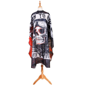 Capa de Peluquería Wanmei con Diseño de Calavera, Talla Universal, Material Textil Resistente - Product Image 1