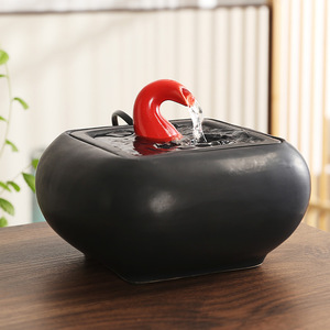 Fuente de agua de cerámica redonda para escritorio con diseño de peces rojos y monedas para decoración de oficina o sala de estar - Product Image 3