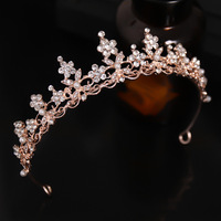 Couronne ondulée en alliage de couleur or Rose avec perles strass fleur diadèmes en métal Accessoire Femme accessoires de mariage de luxe pour Brid