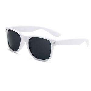 AI-MICH Usine pas Cher Prix Unisexe Polarisées UV400 Lunettes Promotionnelles Durables En Plein Air Lunettes <span class=keywords><strong>De</strong></span> <span class=keywords><strong>Soleil</strong></span> Personnalisées Avec Logo Imprimé - Product Image 2
