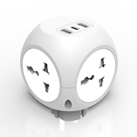 Adaptador de Enchufe Universal con 4 Tomas de Corriente, 1 USB-C, 2 USB-A, CA 110-250V, Diseño Cúbico Portátil con Conexión a Tierra, Enchufes EU, US y CN