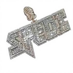 Pendentif élégant en argent plaqué moissanite avec breloque ailes et cristaux, style hip-hop, bijou unisexe - Product Image 1