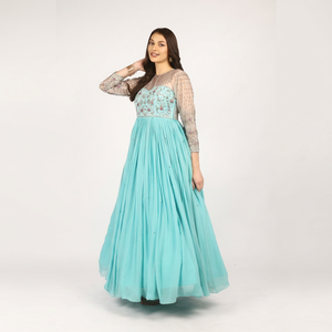 Collection de mode Royal Glam : Robe plissée 1 pièce pour femme avec broderie de perles Dana – Collection de mode Royal Glam - Product Image 1