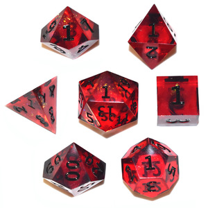 ชุดลูกเต๋า DND สีแดงคมกริบ 7 ลูก พร้อมอุปกรณ์เสริม สำหรับเกม Dungeons & Dragons TTRPG เกม RPG หลายหน้า ลูกเต๋าเรซิ่นทรงหลายเหลี่ยม สำหรับเล่นตามบทบาท - Product Image 1