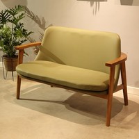 Mobilier de café intérieur : Canapés, sièges, chaises de salle à manger, ensemble table pour restaurant, banc et canapé deux places modernes en cuir et bois