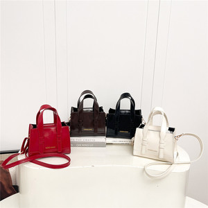 Bolsa Vermelha de Marca, Pequena e Quadrada para Mulheres, Bolsa de Ombro em Couro PU de Cor Sólida, Bolsa Transversal Feminina Preta Café Sac a Main Tote - Product Image 4
