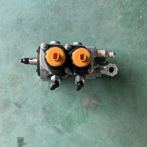 Pompa di Alimentazione Carburante per Motore SAA6D170E, Gruppo Pompa 6245-71-1101 - Product Image 4