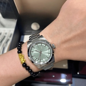 Fo Longiness. Orologio di Lusso Avanzato con <span class=keywords><strong>Movimento</strong></span> al Quarzo di Precisione, Quadrante Sfumato, Vetro Zaffiro, Cinturino in Acciaio Inossidabile - Product Image 5