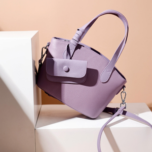 Bolso de mano de cuero de vaca para mujer con forro de poliéster de textura transparente y correa para el hombro Bolsos de mano estilo Hobo - Product Image 4