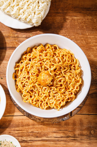 Noodles Istantanei <span class=keywords><strong>di</strong></span> Alta Qualità con Tuorlo d'Uovo Salato 113g, Confezione Standard per Esportazione, Cibo Asiatico - Product Image 3