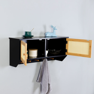 Estante de Pared Contemporáneo de Bambú de Tres Niveles con Ganchos Multifuncionales, Acabado en Laca Negra para Baño y Cocina - Product Image 5