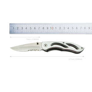 Couteau pliant en titane de qualité supérieure pour les activités de plein air - Product Image 2