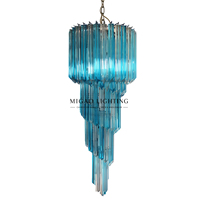 Lustre en verre long à plusieurs niveaux, style cascade bleue médiévale française, décoration d'intérieur de luxe léger pour villa, escalier et hall haut.