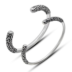 Brazalete Abierto de Acero de Titanio con Diseño de la Varita Dorada de Wukong de Black Myth, Joyería Unisex para Regalo - Product Image 5