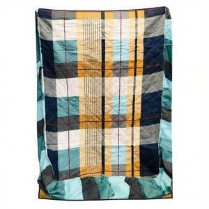 Edredón Doble de Patchwork con Relleno de Poliéster y Algodón para Todas las Estaciones, Ropa de Cama Clásica para el Hogar - Product Image 1