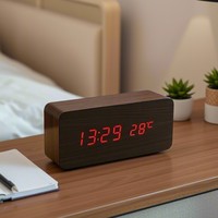 Jam Meja Kayu Fashionable Isi Ulang untuk Ruang Tamu, Kamar Tidur, Asrama Mahasiswa, Samping Tempat Tidur/Meja - Grosir