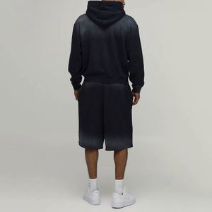 Ensemble de survêtement pour homme noir délavé, comprenant un sweat à capuche court zippé et un short de survêtement ample au-dessus du genou, style rétro, 2 pièces. - Product Image 2