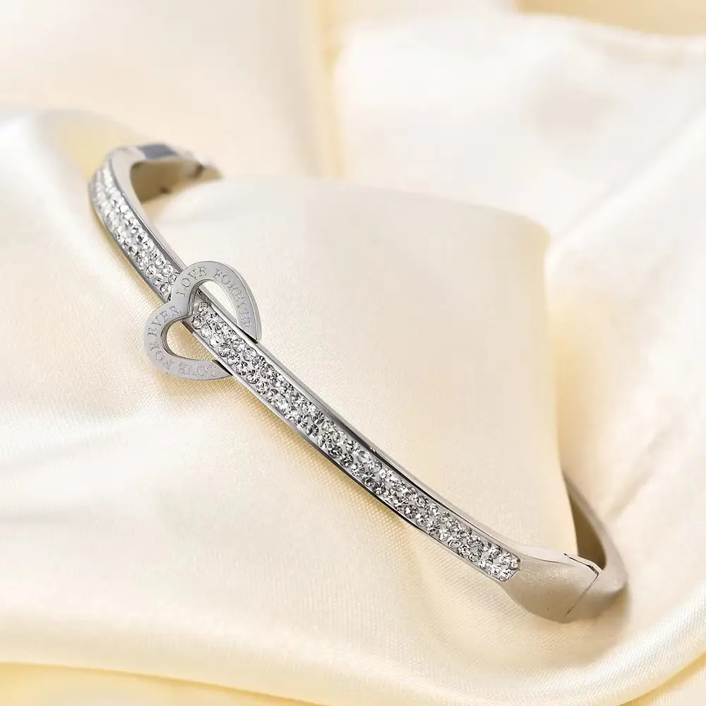 Fashion Love Heart Charm Jewelry Bracelets for Women Stainless Steel Crystal Bracelets Bangles Gift