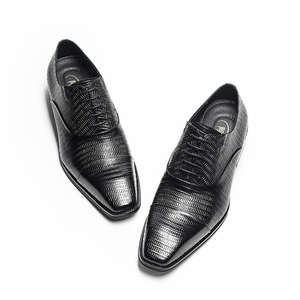 Zapatos formales de negocios para hombre, de cuero con punta cuadrada y relieve, hechos de piel de vacuno de primera calidad. - Product Image 5