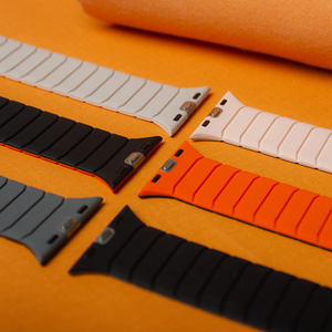 Correa de Reloj Reversible RYB de Última Generación para <span class=keywords><strong>Apple</strong></span> <span class=keywords><strong>Watch</strong></span> de 44 mm, 45 mm, 46 mm y 49 mm, Correa Magnética de Silicona de Doble Cara con Diseño Patentado - Product Image 3