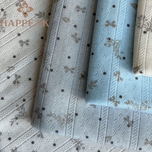Vải dệt kim Poly Cotton cao cấp HAPPEAK in họa tiết hoa, chất liệu mềm mại, co giãn tốt, thích hợp cho bộ đồ ngủ và đồ mặc nhà. - Product Image 1