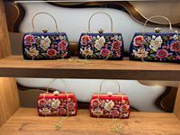 Pochettes de soirée ethniques élégantes brodées de fleurs, faites à la main en fil de soie, avec bouton, pour mariage de luxe femme été/hiver