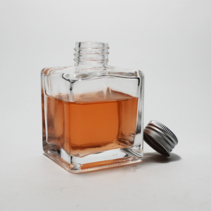 Offre Spéciale Premium Fantaisie Super Flint 150ml Whisky Brandy <span class=keywords><strong>Gin</strong></span> <span class=keywords><strong>Bouteille</strong></span> Carré Personnalisé Vide Vodka Rhum Verre <span class=keywords><strong>Bouteille</strong></span> D'alcool - Product Image 6