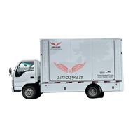 SINOSWAN SR40 Prix usine Camion de scène mobile LED avec podium hydraulique pour mur vidéo extérieur, centre commercial et magasin de détail