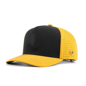 Gorra Deportiva Personalizada de Poliéster Impermeable con Orificios Cortados a Láser, Gorra de Golf Perforada, Parche de Goma con Logotipo Personalizado, Gorra de Béisbol de 5 Paneles - Product Image 4