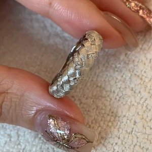 Anello Vintage Francese con Motivo a Grano Intrecciato, Placcato Oro con Zirconi Cubici per Fidanzamento e Matrimonio - Product Image 2