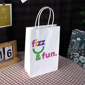 Bolsa de Embalaje de Regalo para Compras, Ropa y Zapatos, de Papel Kraft de Lujo, Reciclable, con Logotipo Impreso Personalizado al por Mayor - Product Image 1