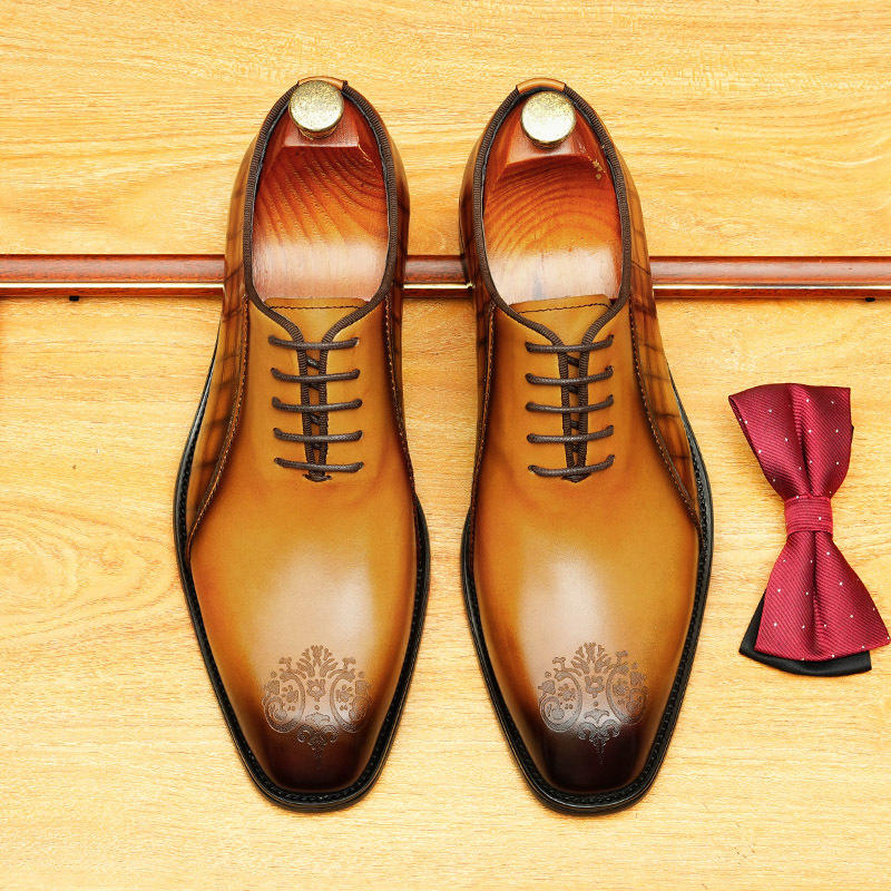 สีน้ำตาล