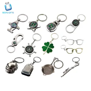Logam kacamata gantungan kunci untuk pria dan wanita pembuka botol gantungan kunci