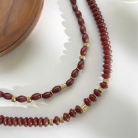 Collier en acier inoxydable au design original et tendance, perles en résine, accessoire géométrique superposé élégant pour femme, collection automne
