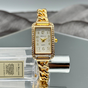 Reloj de Pulsera de Acero Retro de Moda Popular para Mujer, Reloj de Cuarzo Ligero con Incrustaciones de Diamantes para Mujer - Product Image 2