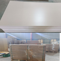 Porte intérieure en WPC écologique, 100% imperméable, anti-termites, sans formaldéhyde, non peinte, sur mesure