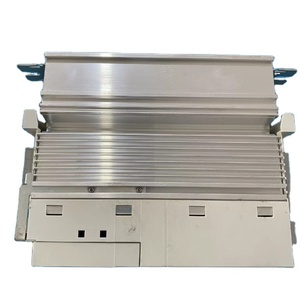 Inverter Vettoriale Lenze 8200 E82EV551K2C200 E82EV551K2C E82EV551-2C 0.55KW Monofase 230V in Pronta Consegna - Product Image 1