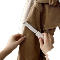 Autocollant de brosse d'épilation de vêtements Mini grattoir à rouleau Portable enlèvement de laine et dissolvant d'artefact collant de laine