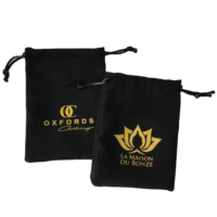 Pochette à bijoux en daim noir de haute qualité, personnalisable en couleur et taille, avec cordon de serrage, impression de logo, emballage cadeau, organisateur pour colliers/boucles d'oreilles