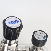Regulator Pengalih Tekanan Semi Otomatis UHP Silinder Ganda 300 bar Inlet 2-35 bar Outlet N2 O2 Ar H2 He CO2 Propana Argon