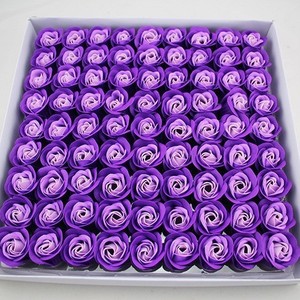 Regalo de San Valentín, Graduación, Año Nuevo, 81 Piezas de Flores de Jabón Hechas a Mano, Ecológicas, de Tres Capas, sin Pedestal, para Boda, Dulces - Product Image 5