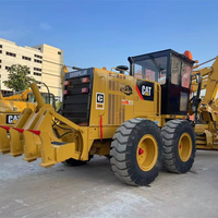 Niveleuse d'occasion Caterpillar Cat140G, bonnes performances, faible nombre d'heures de travail, à vendre.