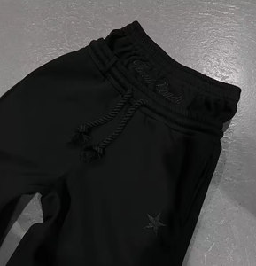 Nuovi <span class=keywords><strong>Pantaloni</strong></span> Sportivi a Doppio Strato <span class=keywords><strong>con</strong></span> <span class=keywords><strong>Elastico</strong></span> <span class=keywords><strong>in</strong></span> <span class=keywords><strong>Vita</strong></span>, Logo Ricamato Personalizzato, Vestibilità Ampia, Stile Flare, <span class=keywords><strong>in</strong></span> Cotone Felpato - Product Image 3