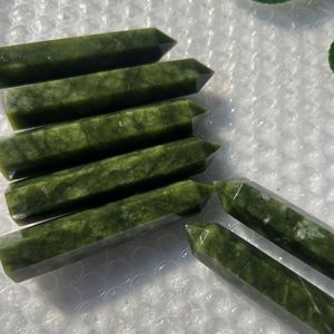 Nhà máy cung cấp trực tiếp tinh khiết tự nhiên xiuyan Ngọc lục giác lăng kính tinh thể cột trang trí nội thất thô đánh bóng đá quý khắc - Product Image 1