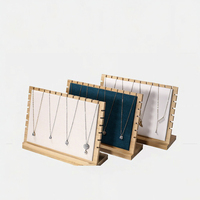 Support de présentation de bijoux vertical en bois avec revêtement en velours