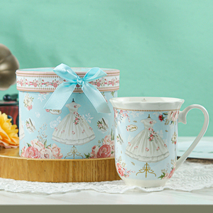 Juego de Café Estilo Europeo en Caja de Regalo, Juego de Té de Cerámica con Tetera, Taza de Té con Estampado de Vestido de Novia y Juego de Platillos - Product Image 5