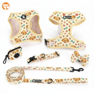 Set <span class=keywords><strong>Harness</strong></span> dan Tali Anjing OEM Custom yang Dapat Disesuaikan, <span class=keywords><strong>Harness</strong></span> Hewan Peliharaan Berbahan Jaring Lembut Anti Tarik dengan Pola Cetak, Tali Anjing Mewah dengan Kantong Kotoran - Product Image 1