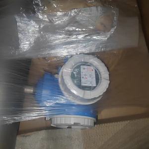 เครื่องวัดการไหลแบบโคริโอลิส Proline Promass 300 รุ่น 8I3B41- BBECACAFAACAABWAA2EBJAJBLALN ช่วงการวัดที่ปรับแต่งได้ 0 ถึง 6600 ปอนด์/นาที - Product Image 2