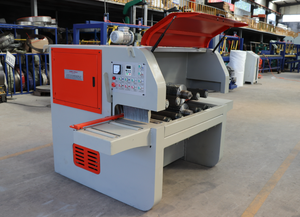 Scie à refendre à double arbre et lames multiples pour panneaux de bois de 150 mm, <span class=keywords><strong>scierie</strong></span> avec deux moteurs de 22 kW - Product Image 6