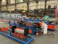 Machine automatique de tissage de grillage à mailles losangées robuste avec roulement et moule pour clôtures cycloniques